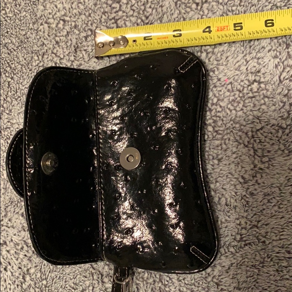 Guess wristlet ! - Picture 2 of 8